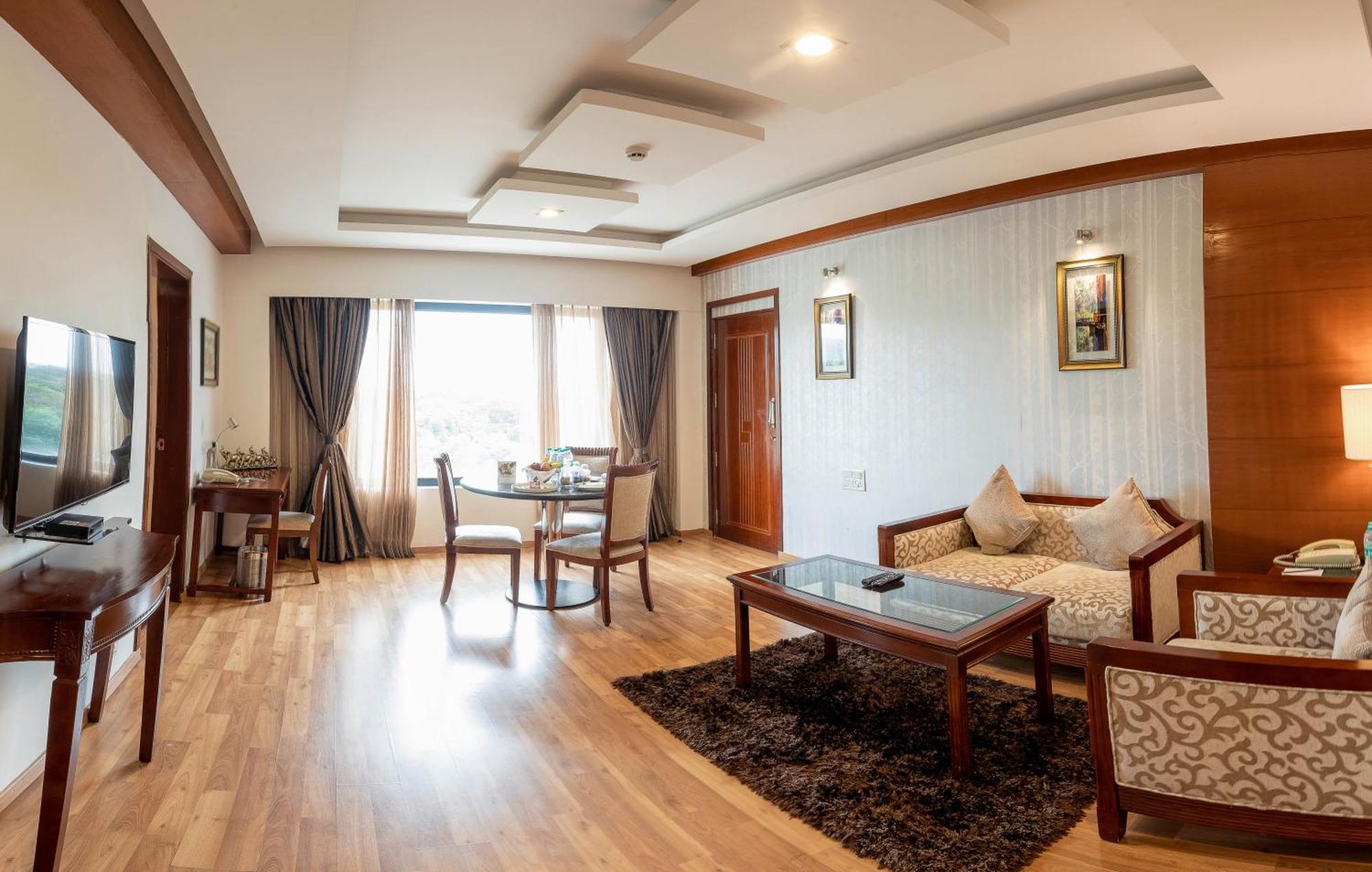 Fortune Jp Palace, Mysore - Member Itc Hotels' Group Esterno foto Suite room at the hotel