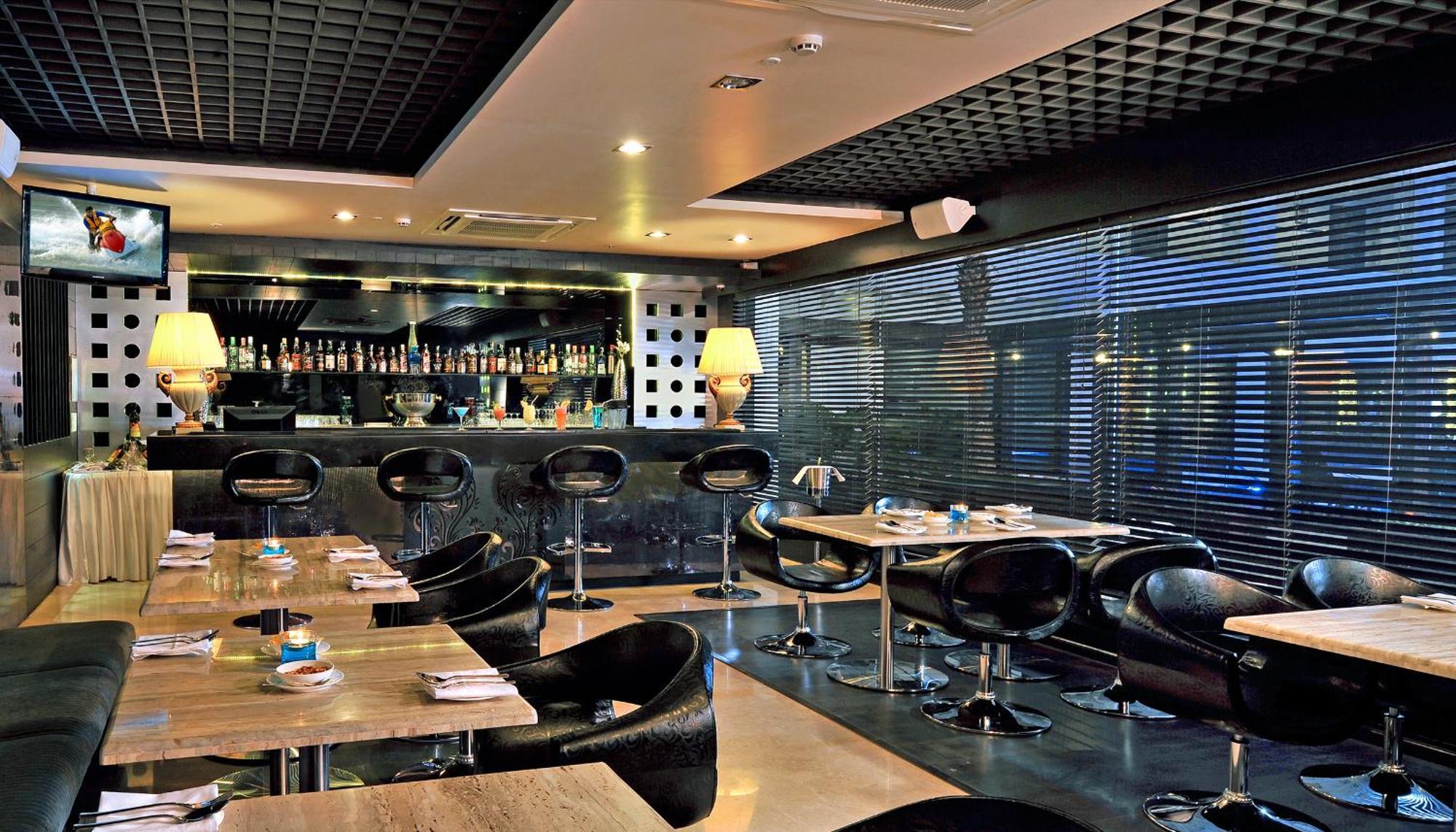 Fortune Jp Palace, Mysore - Member Itc Hotels' Group Esterno foto Interior of the restaurant