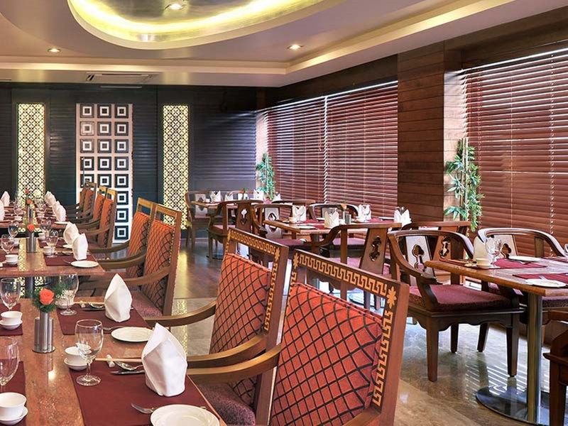 Fortune Jp Palace, Mysore - Member Itc Hotels' Group Esterno foto The restaurant