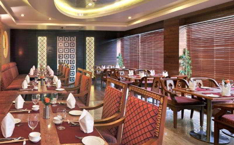 Fortune Jp Palace, Mysore - Member Itc Hotels' Group Esterno foto The restaurant